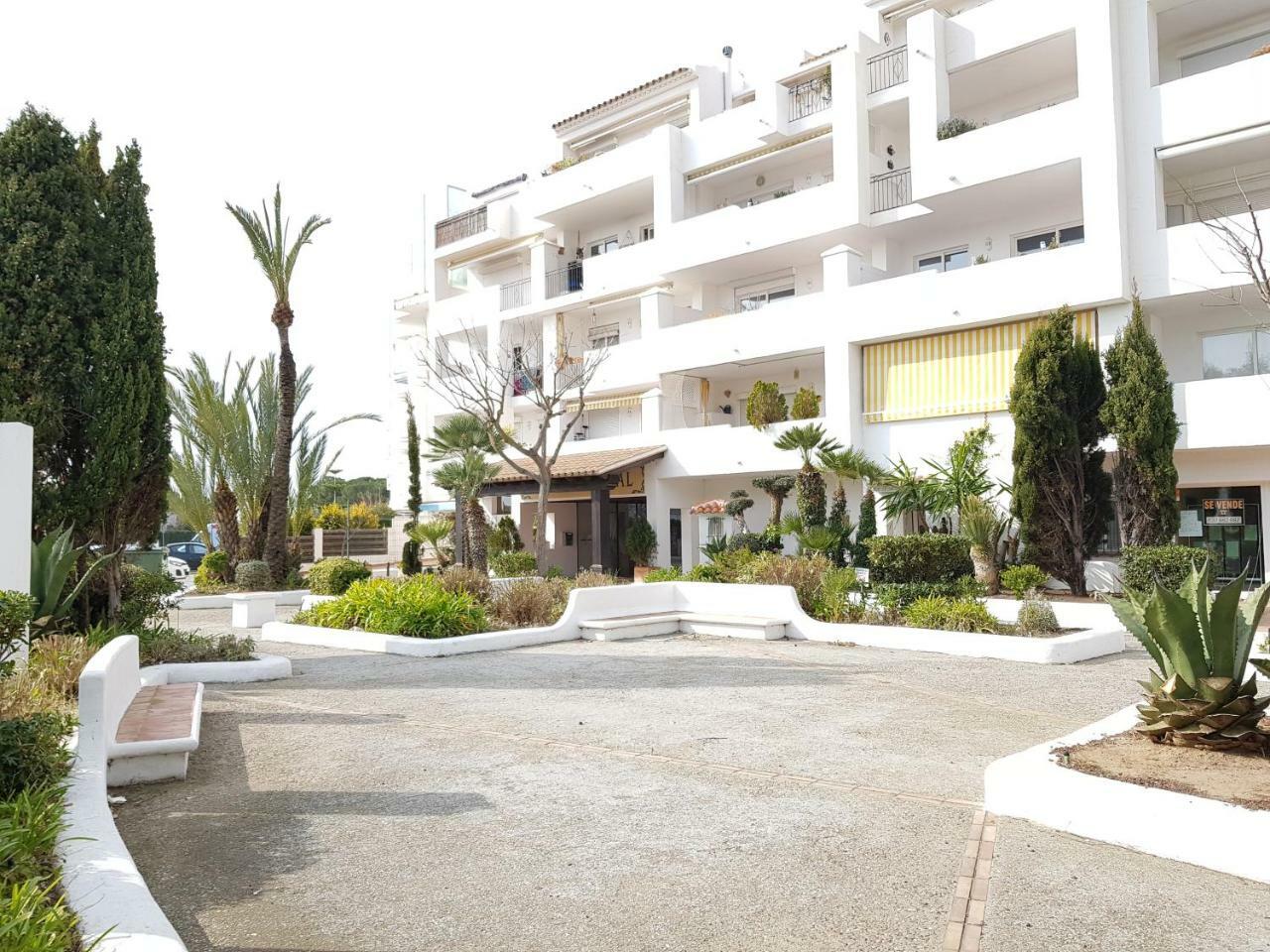 Apartamento Royal Marine Deluxe Roses Exterior photo