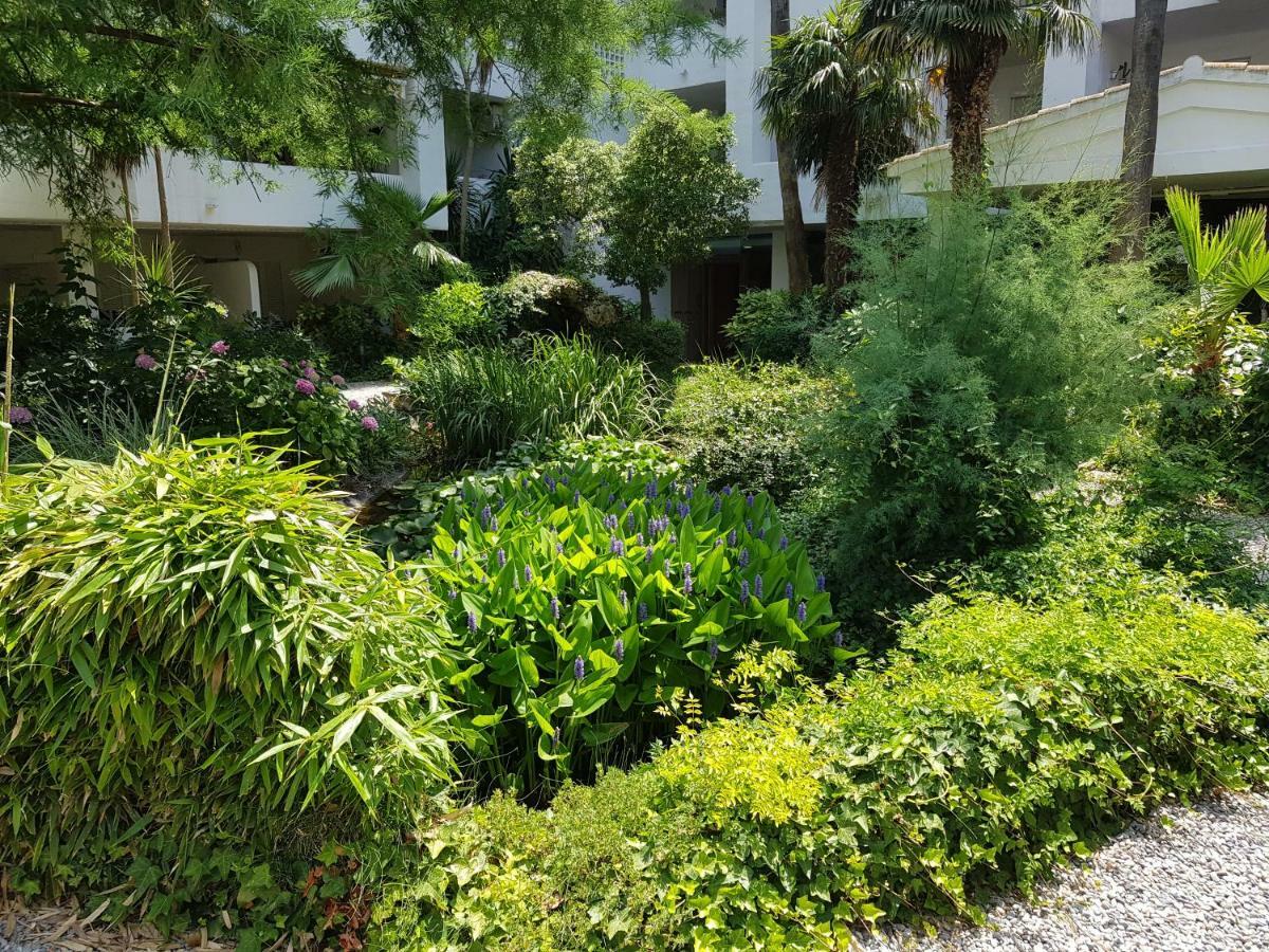 Apartamento Royal Marine Deluxe Roses Exterior photo