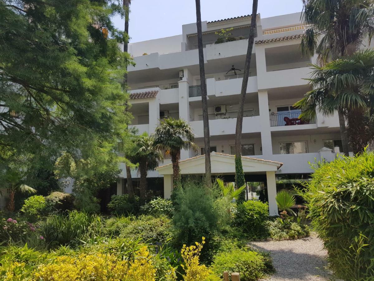 Apartamento Royal Marine Deluxe Roses Exterior photo